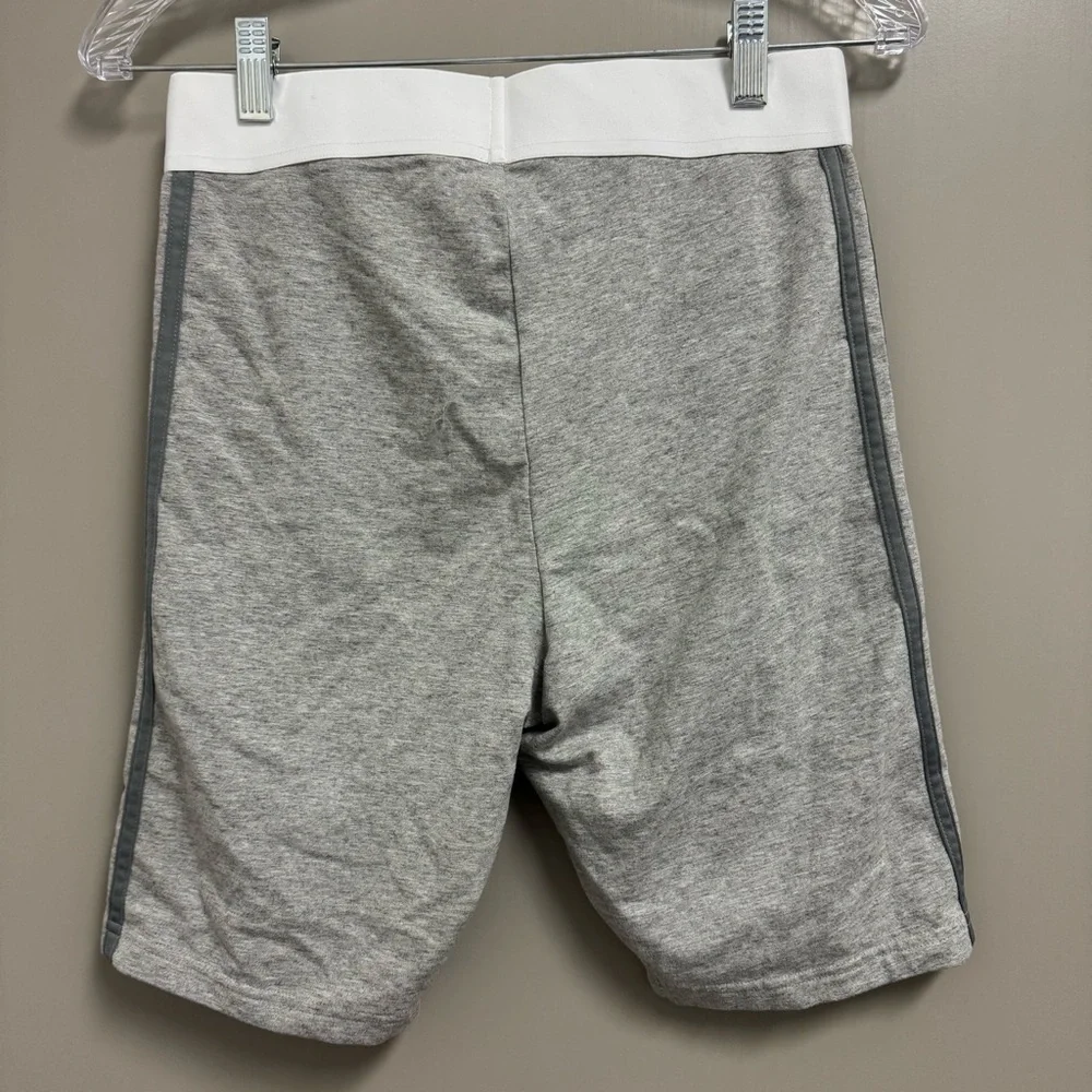 NWT Adidas Women's Biker Shorts Must Haves 3-Stripe Short Tights‎ Grey Medium